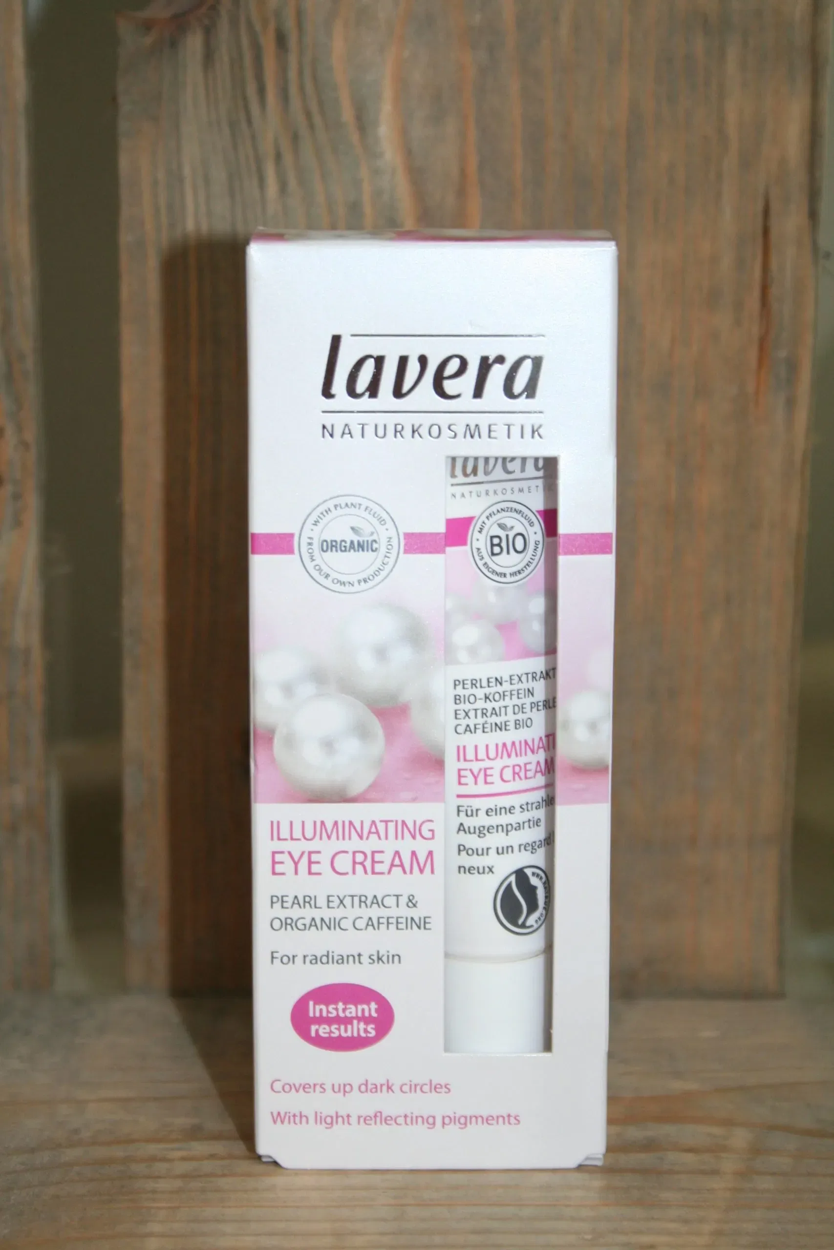 Lavera Illuminating eye cream