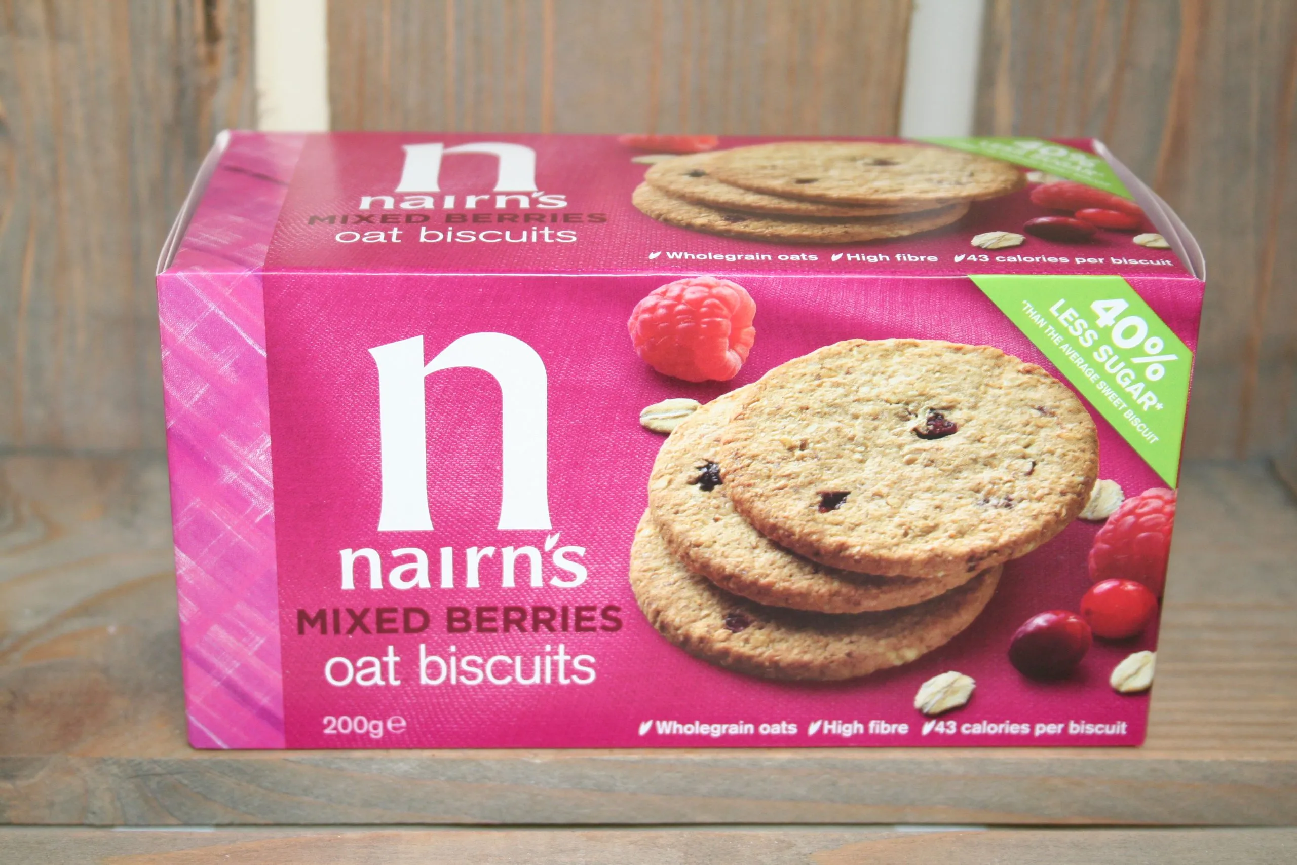 Nairns mixed berries oat biscuits