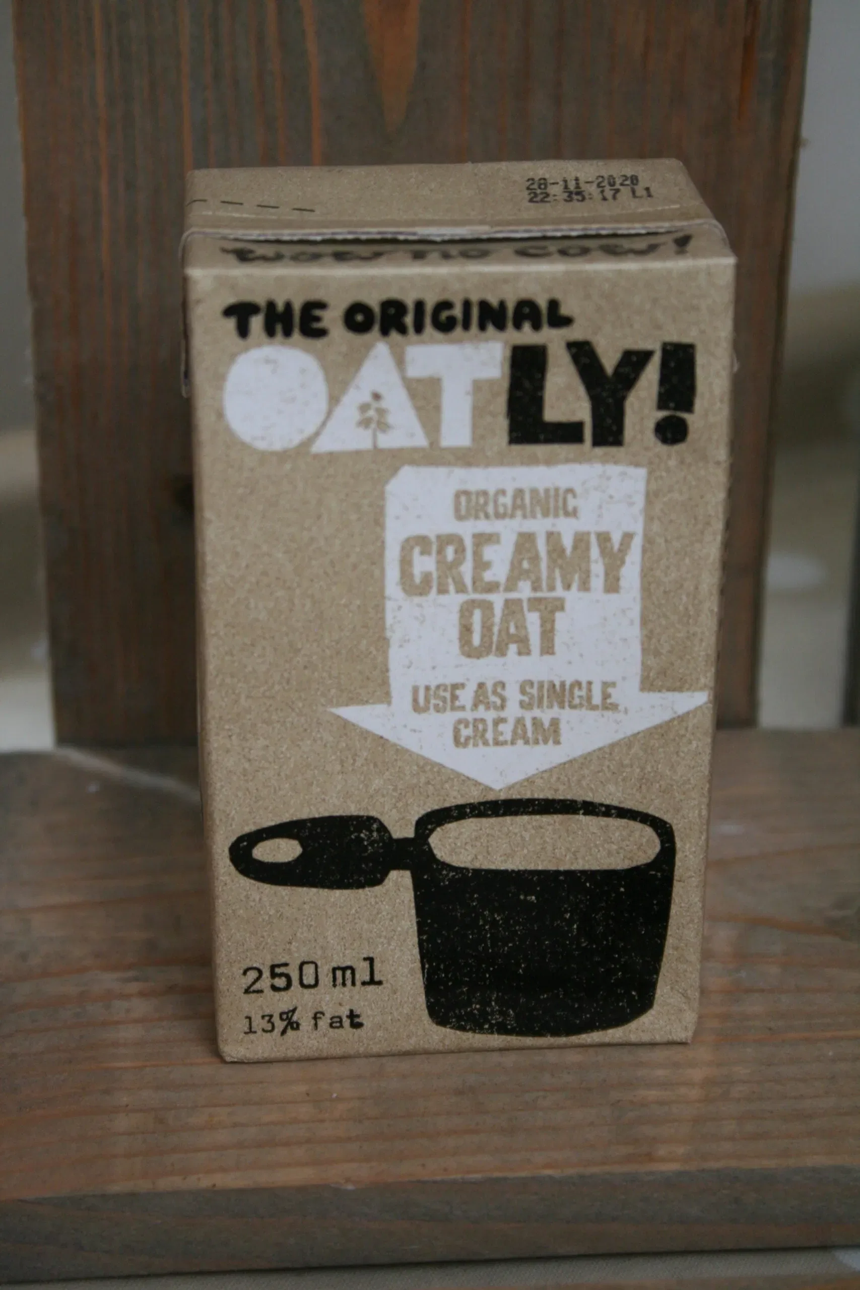 Oatly organic oat cream
