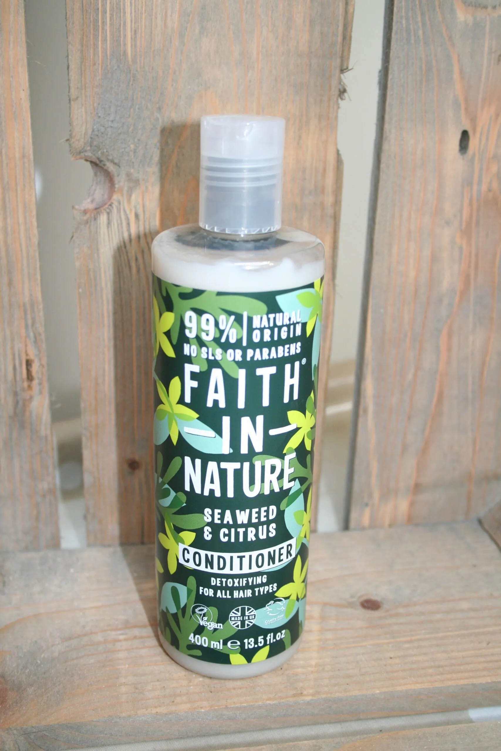 Faith in Nature Seaweed & Citrus conditioner