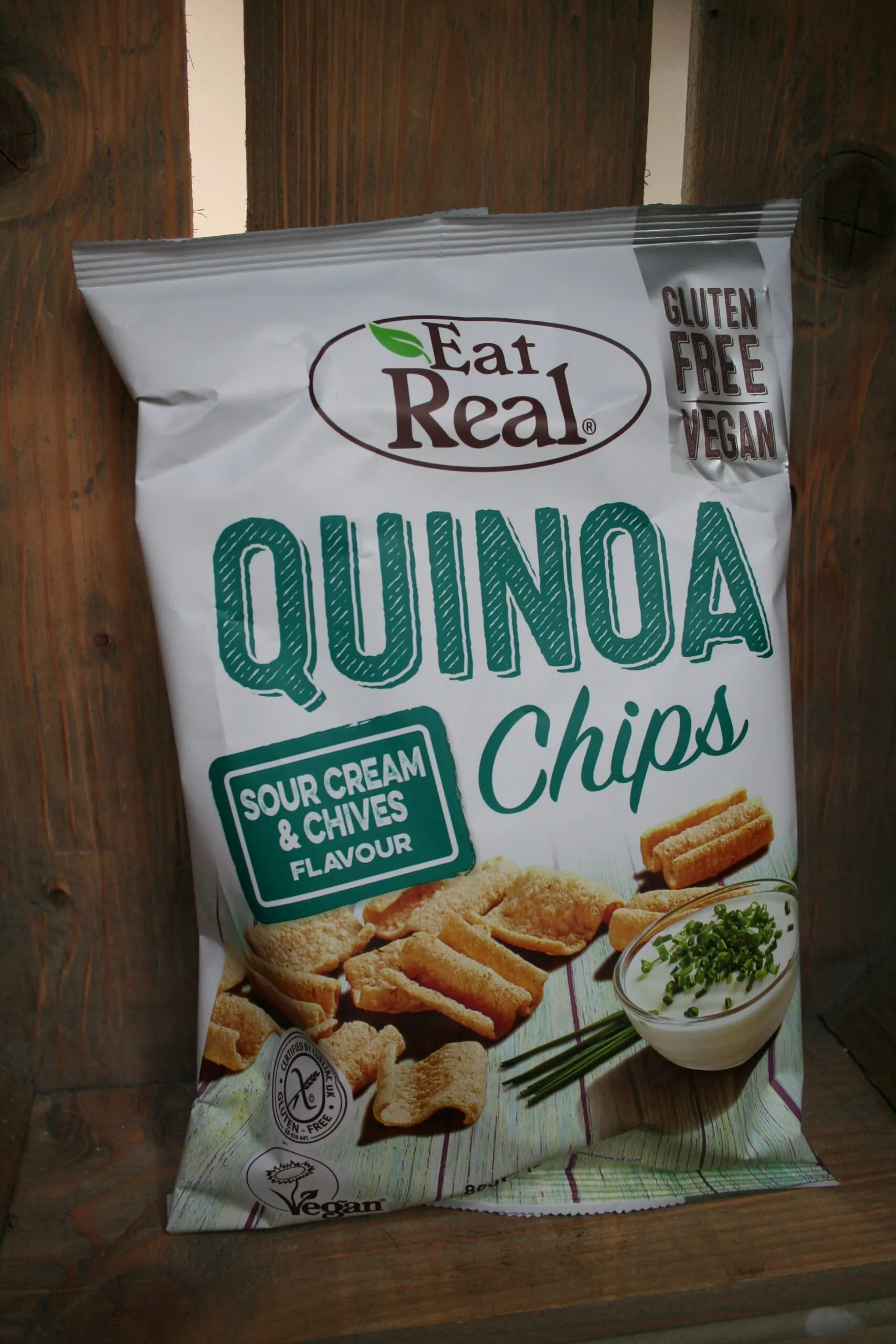 Eat Real quinoa chips sour cream & chive flavour