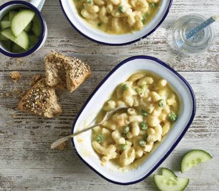 Cook kids macaroni cheese
