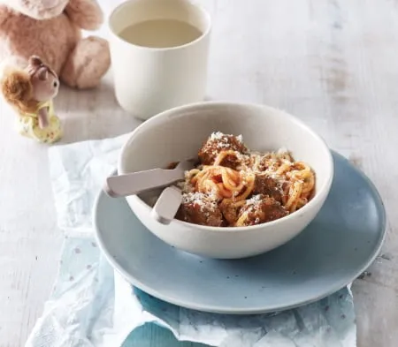 Cook kids meatballs