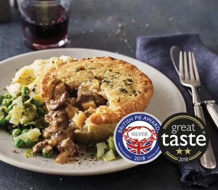 Cook steak & stilton pie