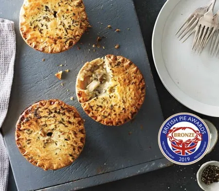 Cook chicken & portobello mushroom pie
