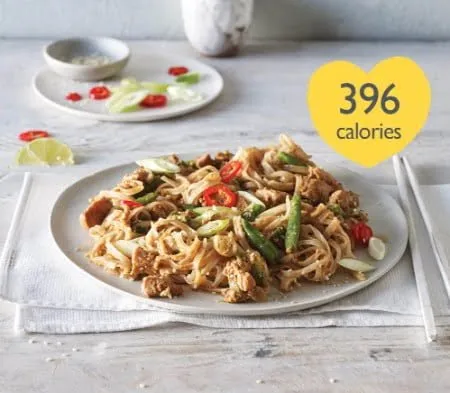 Cook pot for one chicken pad thai