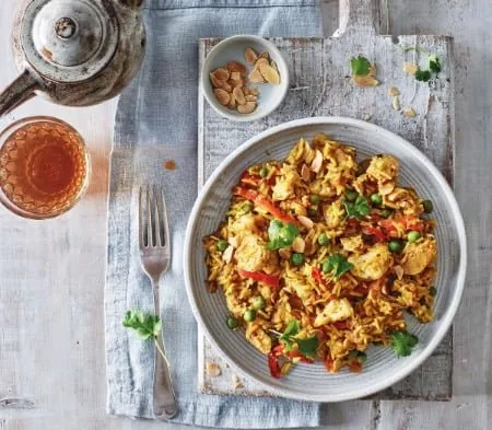 Cook pot for 1 Keralan chicken curry