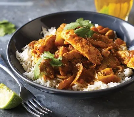 Cook garlic chicken curry