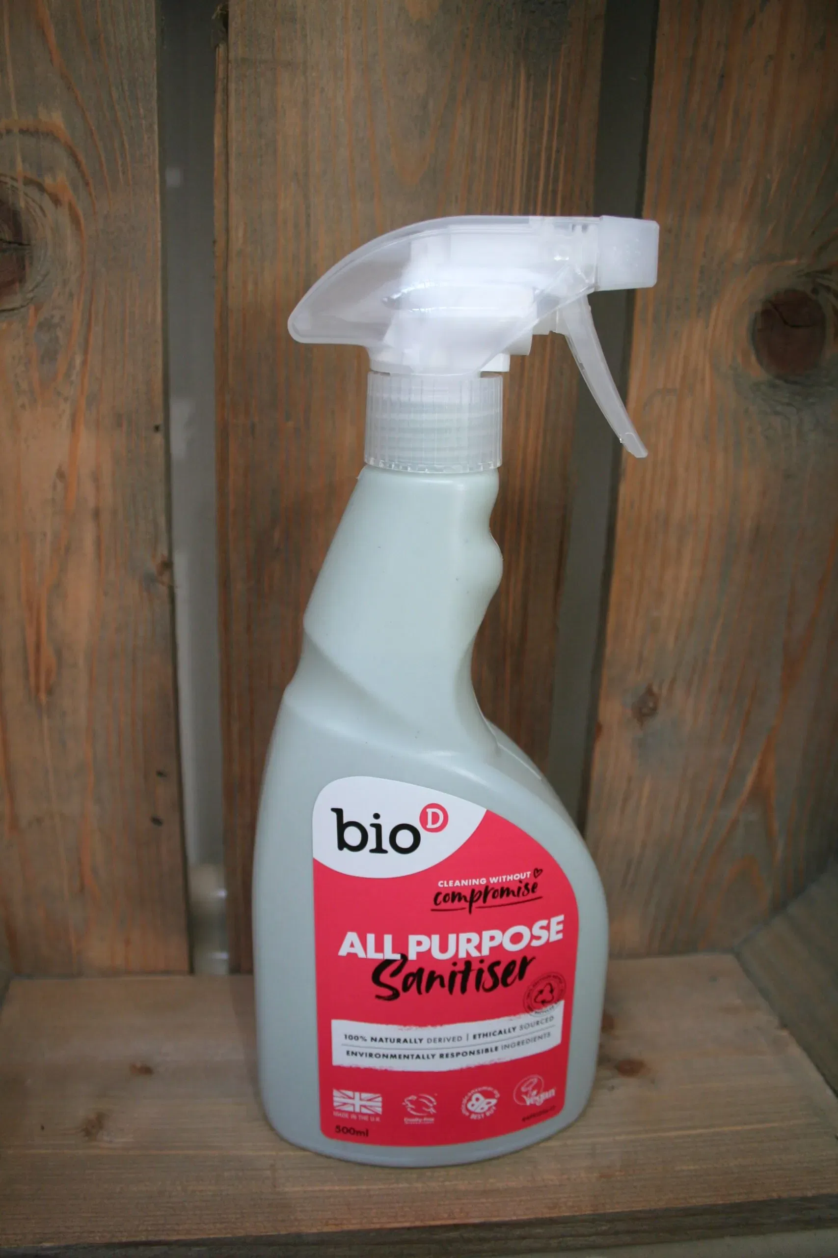 Bio D all purpose sanitiser with spray gun