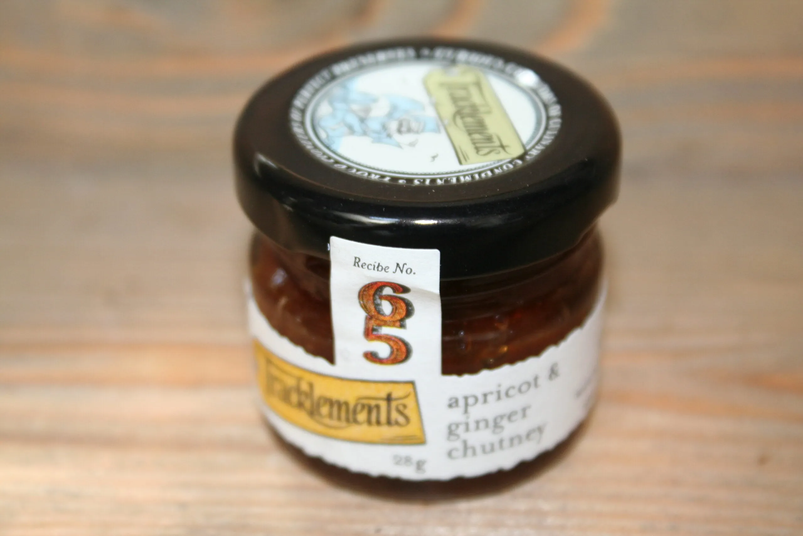 Tracklements apricot & ginger chutney