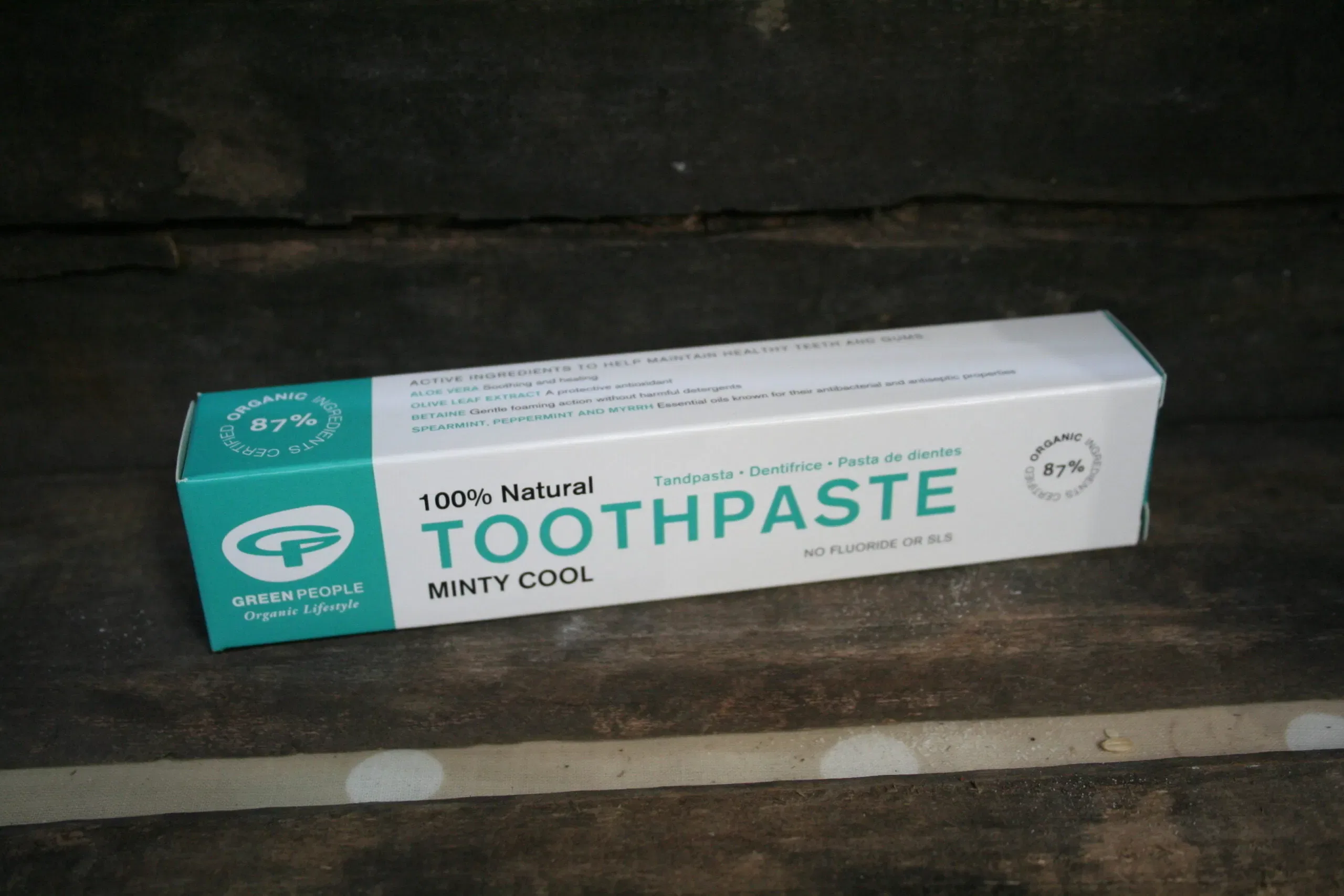Green People organic 100% natural toothpaste minty cool