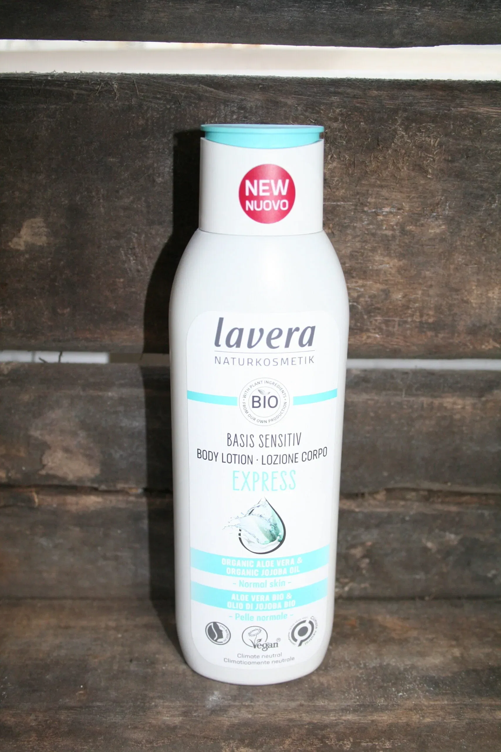 Lavera body lotion jojoba