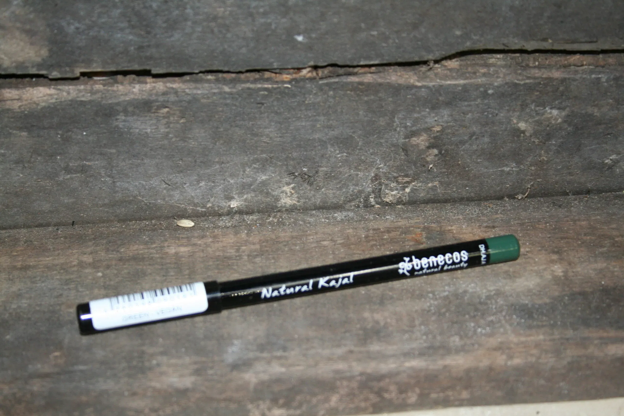 Benecos eye liner green kajal