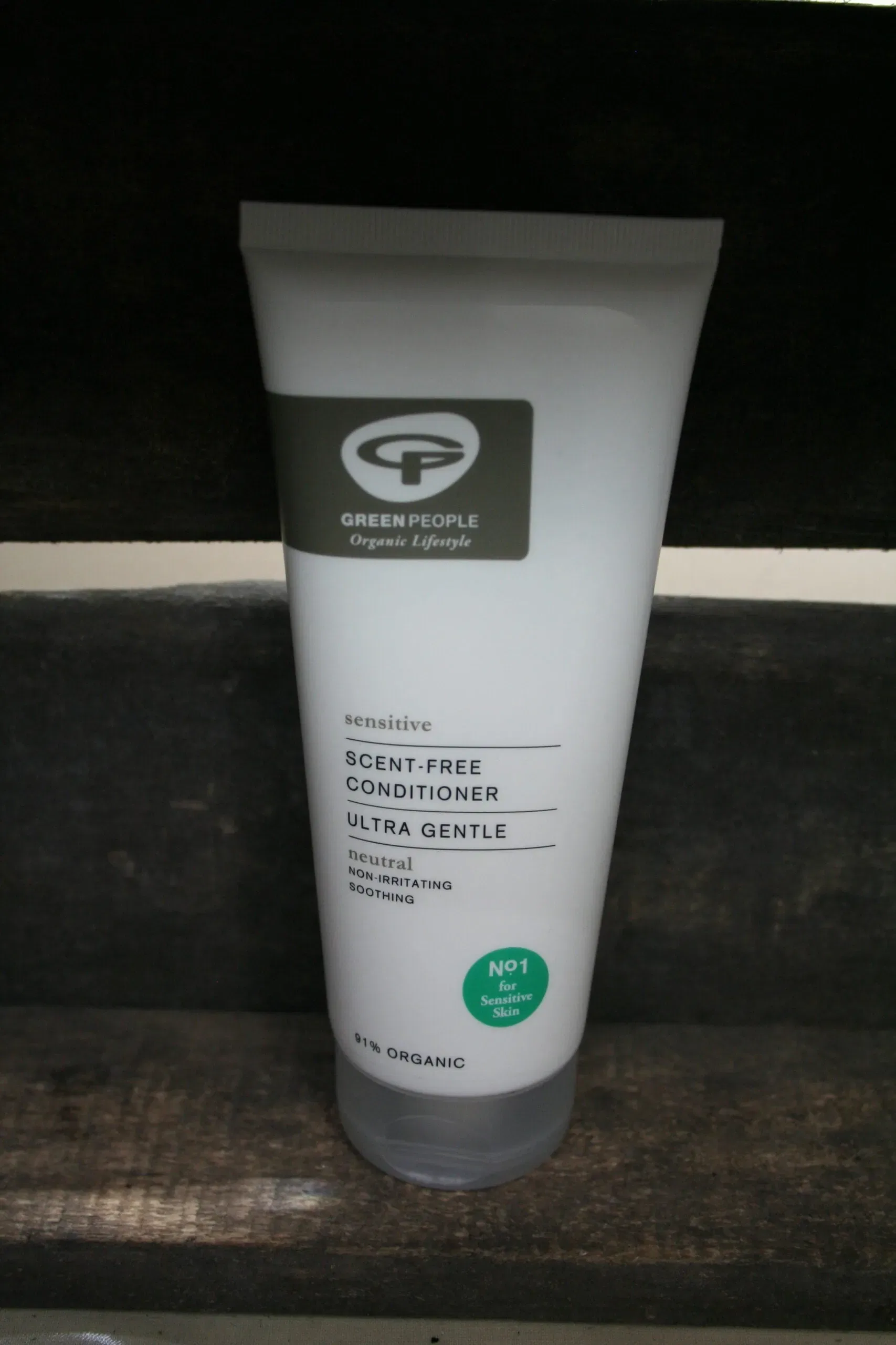 Green People scent free conditioner