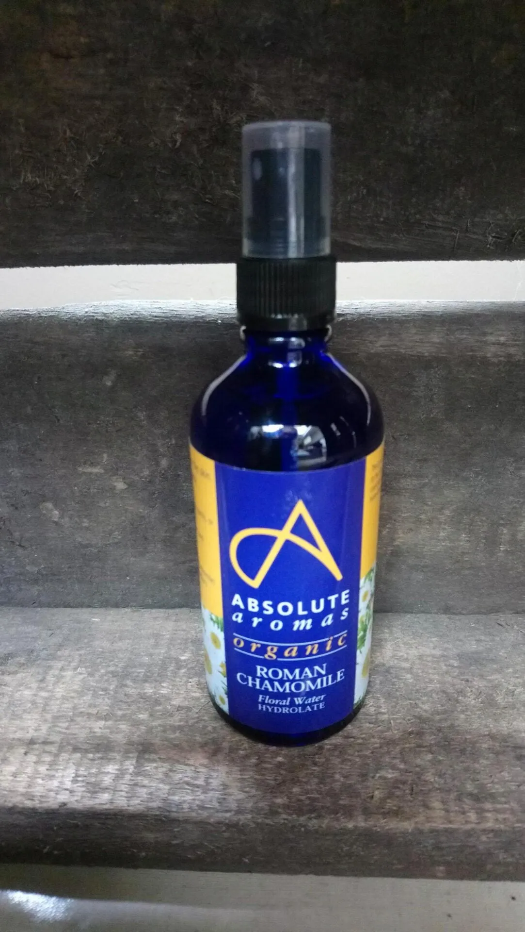 absolute aromas organic roman chamomile spray (100ml)