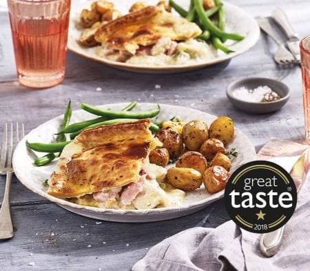 Cook frozen food chicken ham & lek pie