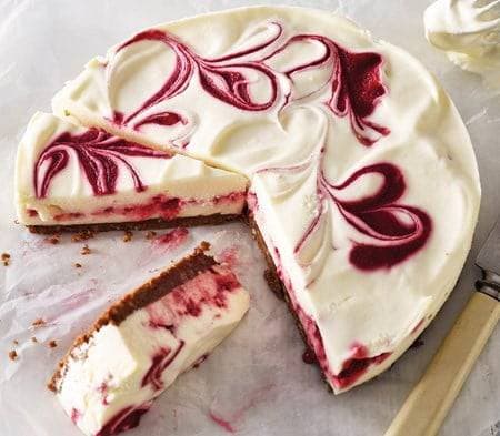 Cook white chocolate & raspberry cheesecake