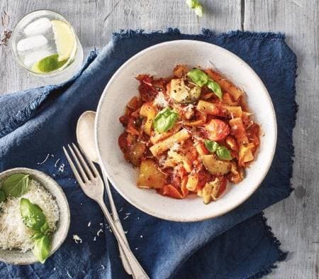 Cook Halloumi & pasta bake