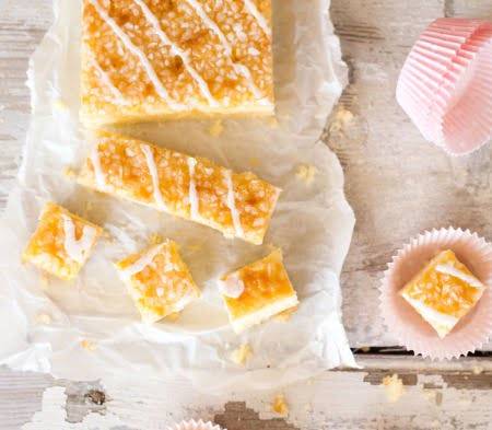 Cook lemon drizzle slice