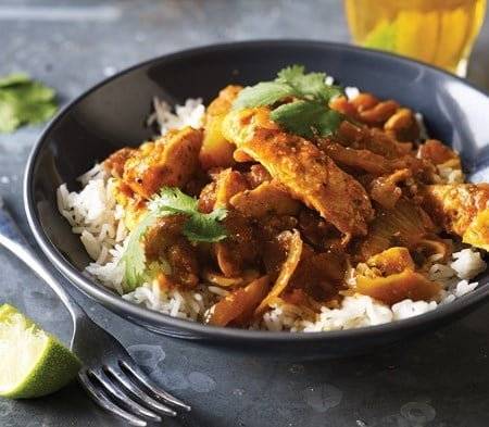 Cook garlic chicken curry