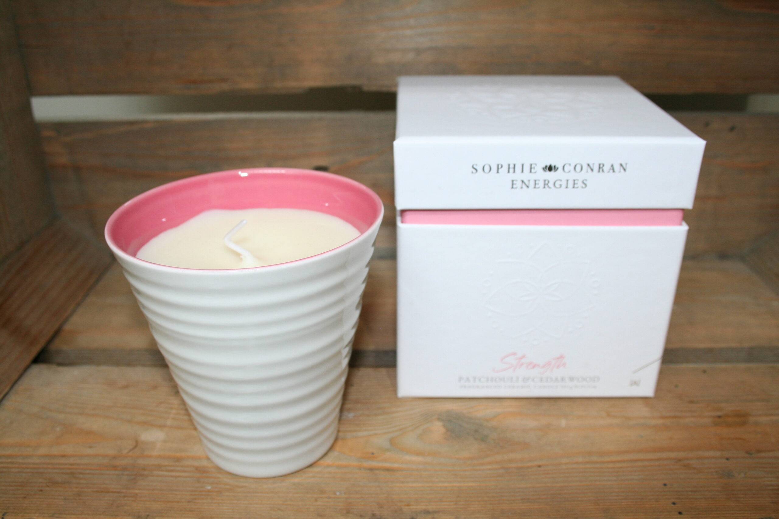 Sophie Conran fragranced ceramic candle strength patchouli & cedar wood