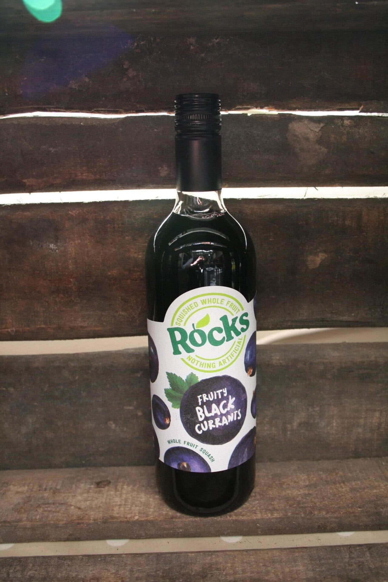 Rocks fruity black currants