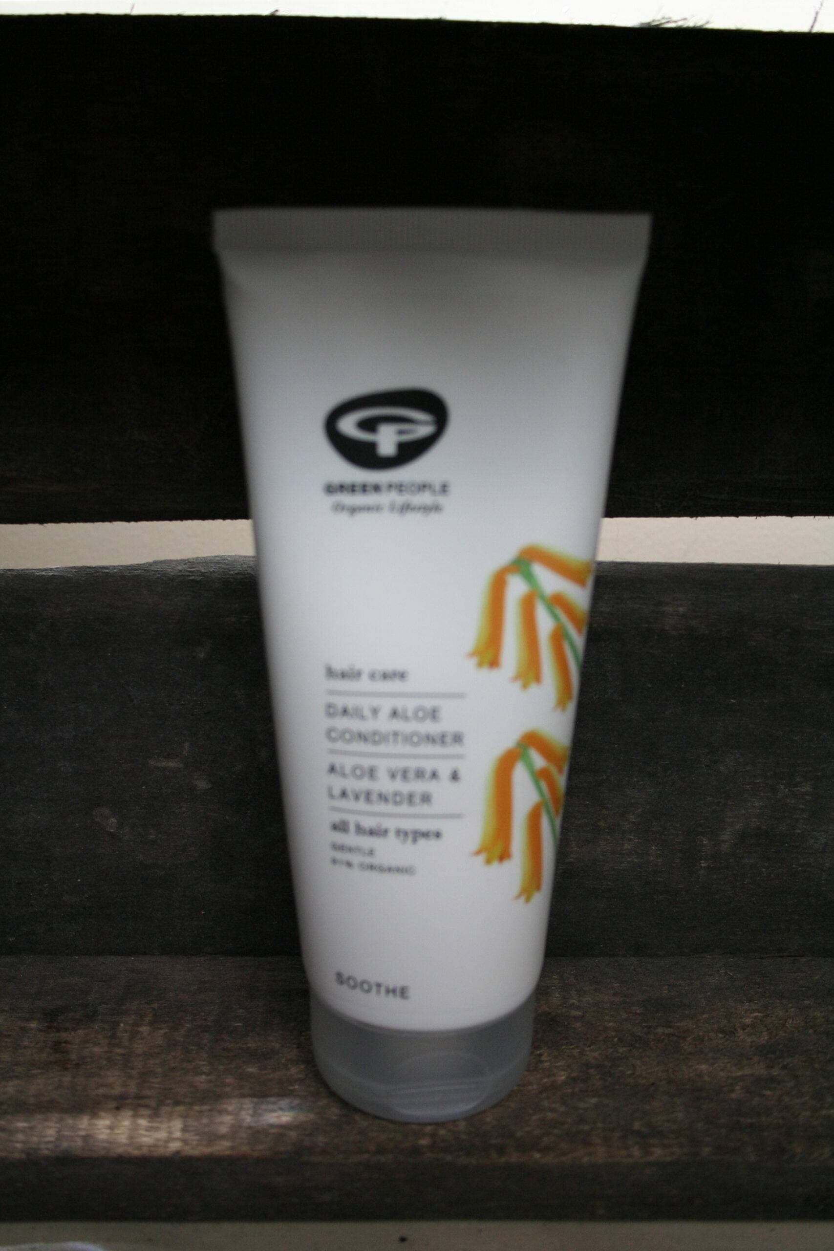 Green People daily aloe vera & lavender conditioner