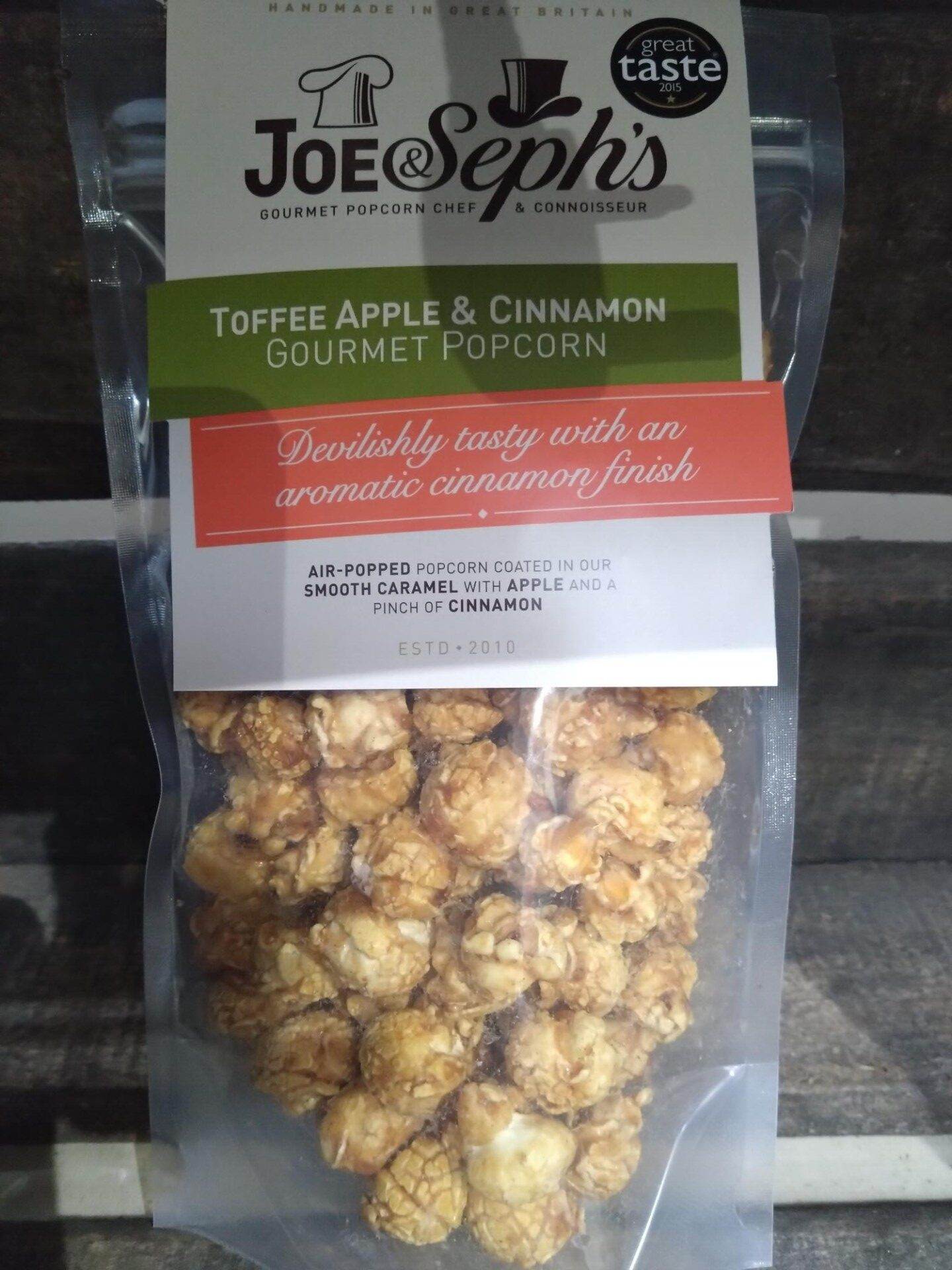 joe & seph's toffee apple and cinnamon popcorn pouch (80g)