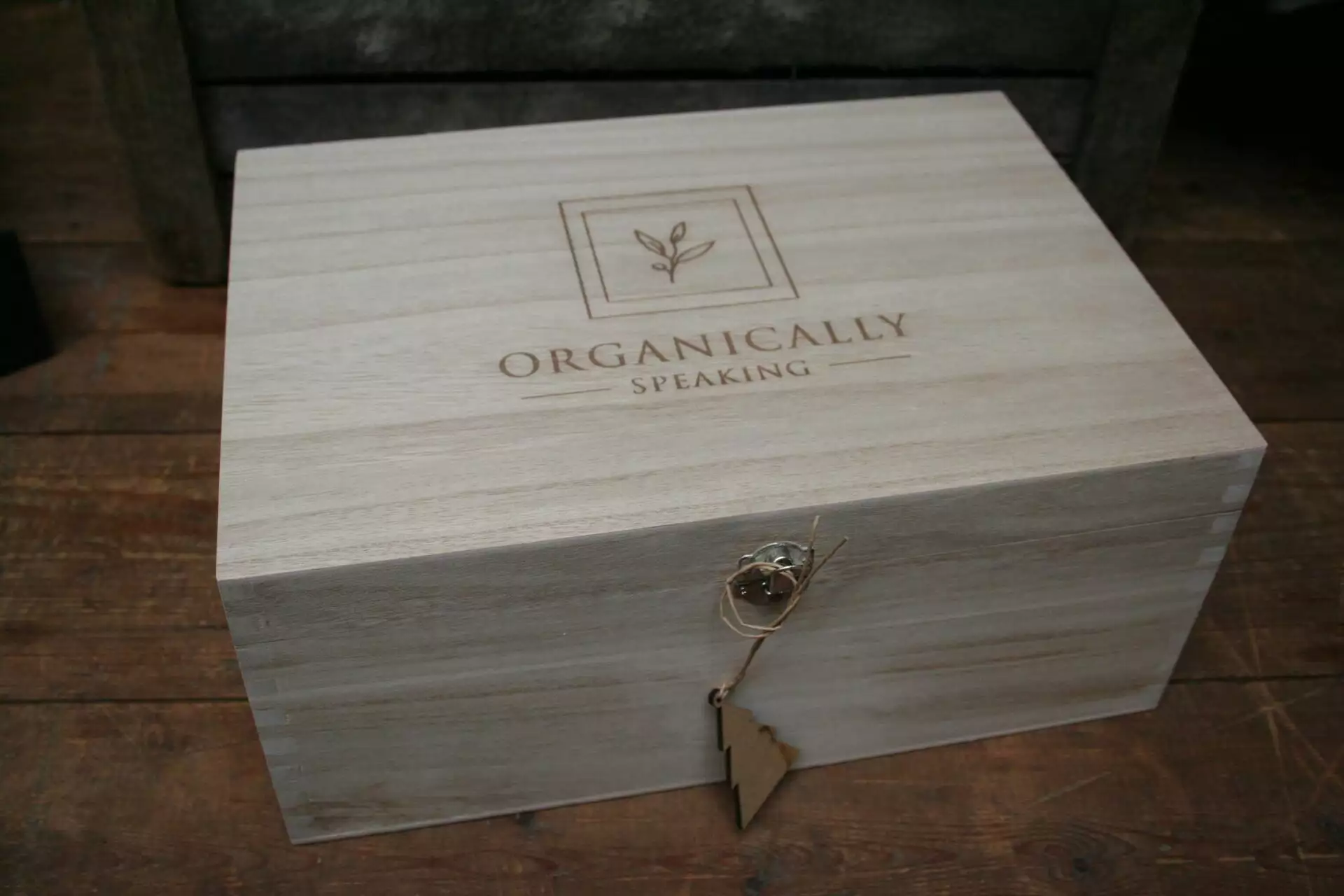 organically speaking wooden hamper box